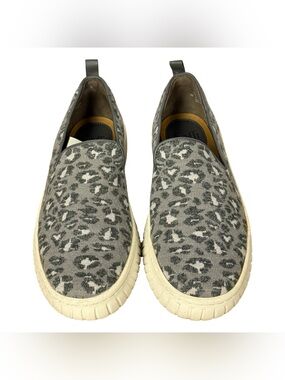 Sofft Pavina Grey Leopard Slip-On Platform Sneakers Women's Size 9